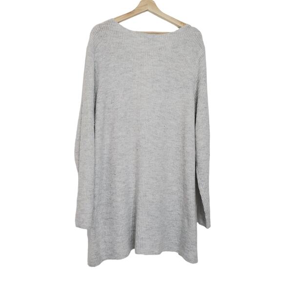 NWT Liz Claiborne | Sparkle Soft Knit Cozy V-Neck Sweater - Picture 4 of 13